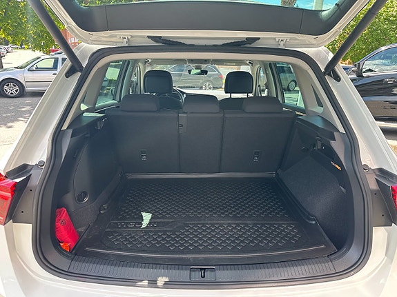 Volkswagen Tiguan 13 of 13
