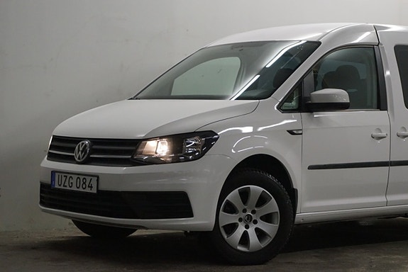 Volkswagen Caddy Maxi 2 of 5