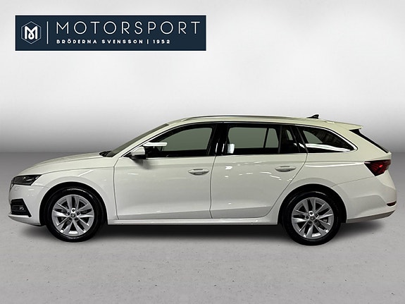 Skoda Octavia 3 of 5