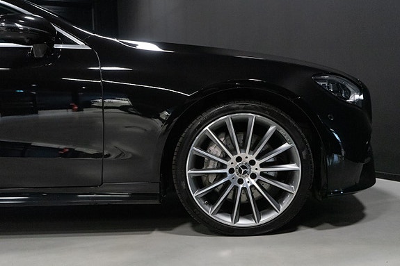 Mercedes-Benz E450 9 of 18