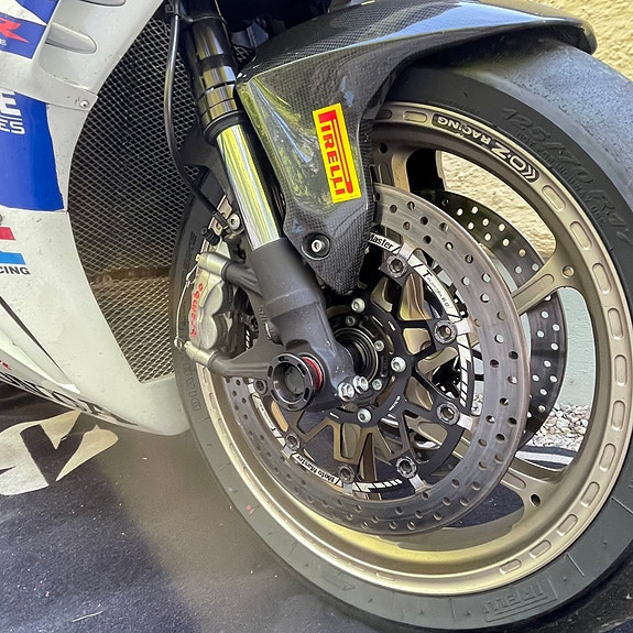 Honda CBR 1000RRr 6 of 10