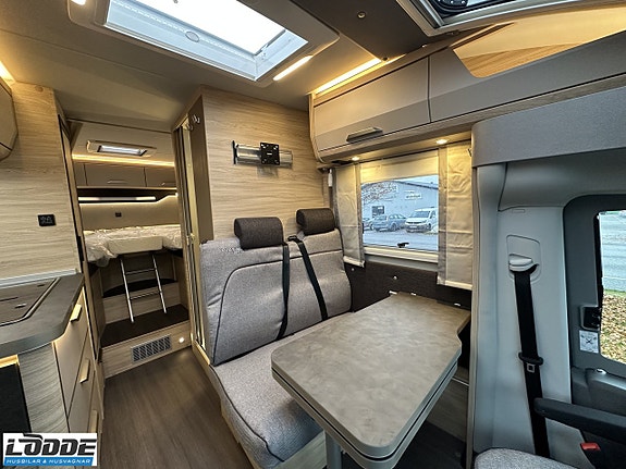 Knaus VAN TI PLUS PLATINUM SELECTION 650 MEG 8 of 14