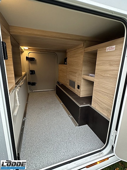Knaus VAN TI PLUS PLATINUM SELECTION 650 MEG 5 of 14
