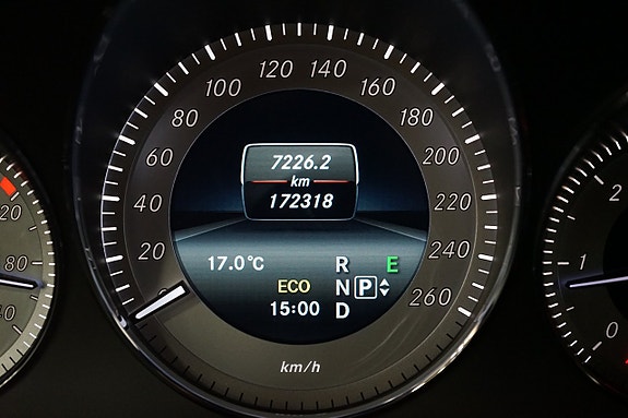 Mercedes-Benz GLK220 23 of 24