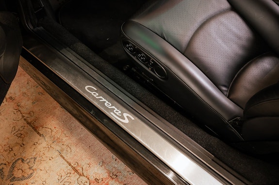 Porsche 911 Carrera S 14 of 24