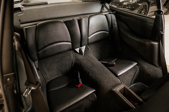 Porsche 911 Carrera S 24 of 24