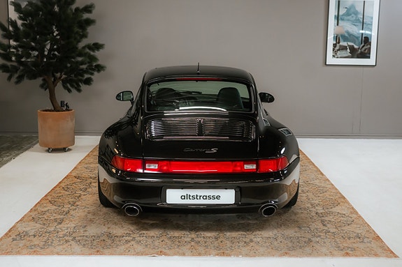 Porsche 911 Carrera S 5 of 5