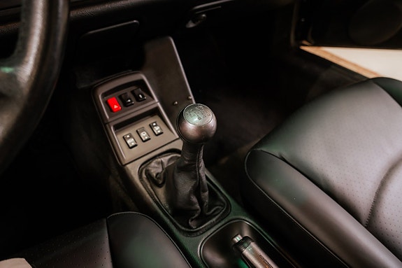 Porsche 911 Carrera S 18 of 24