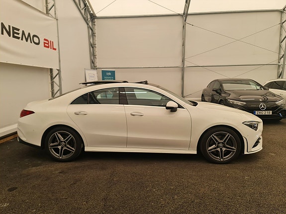 Mercedes-Benz CLA200 2 of 5