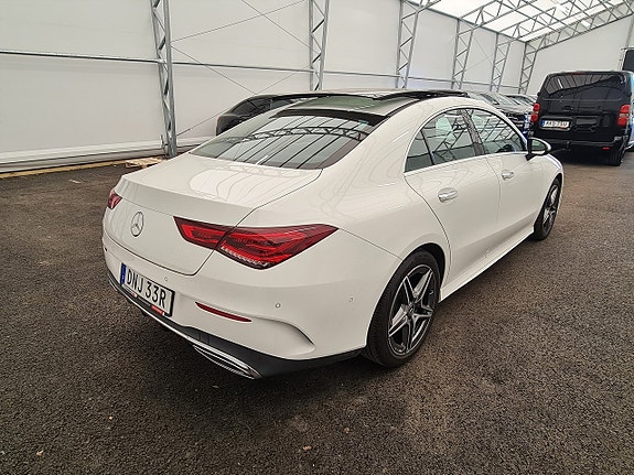 Mercedes-Benz CLA200 3 of 5