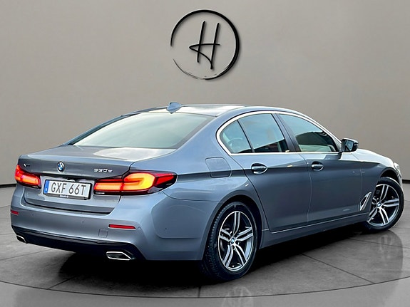 BMW 530e 5 of 30