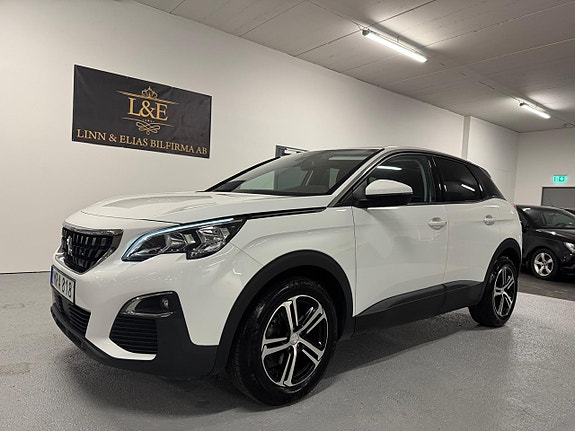 Peugeot 3008 2 of 5