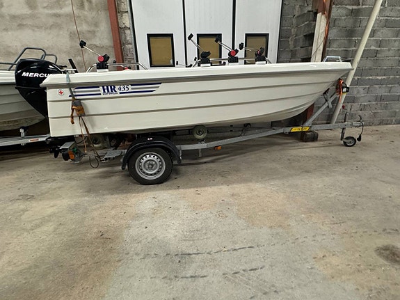 HR 435 Mercury 25 EFi