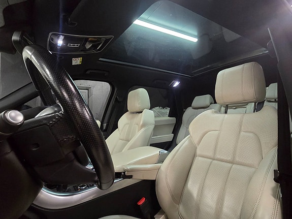 Land Rover Range Rover Sport 7 of 13