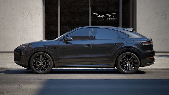 Porsche Cayenne 2 of 5