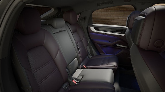 Porsche Cayenne 9 of 9