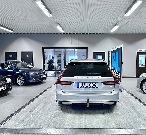 Volvo V90 3 of 4