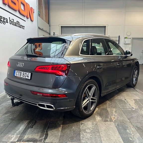 Audi SQ5 4 of 13