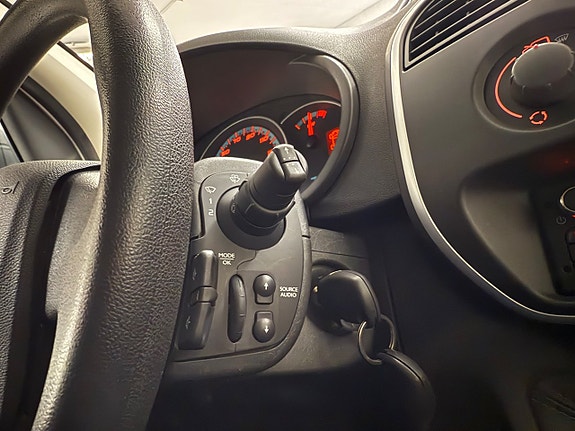 Renault Kangoo Express 16 of 28