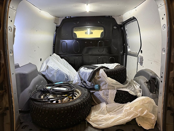 Renault Kangoo Express 23 of 28