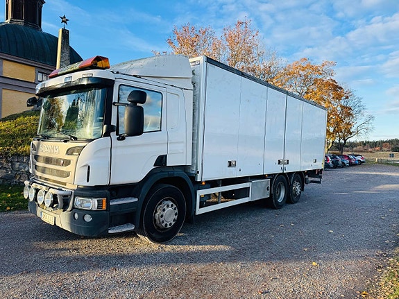 Scania P360 6x2 Öppningsbar sida Bakllyft 15240kg Lastvikt