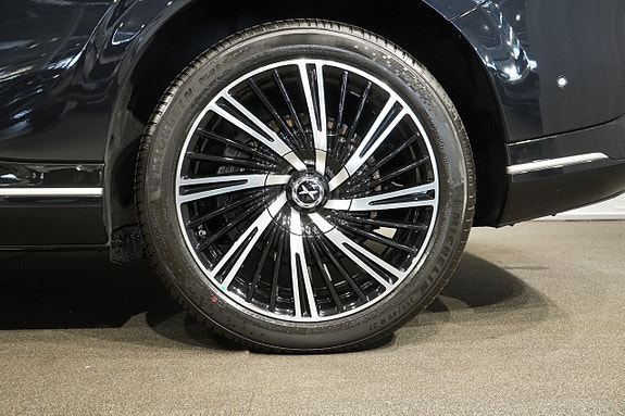 XPeng G9 15 of 22