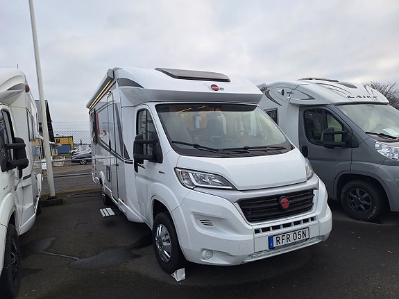 Bürstner Lyseo TD it 745 Dinette, Automat, Solcell