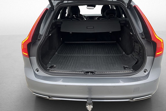 Volvo V90 30 of 30