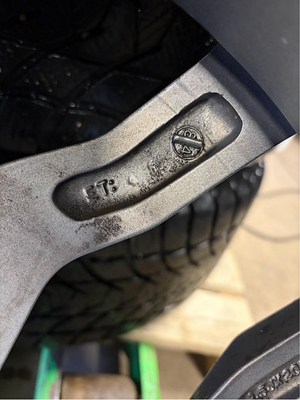 Product image 8 of 9