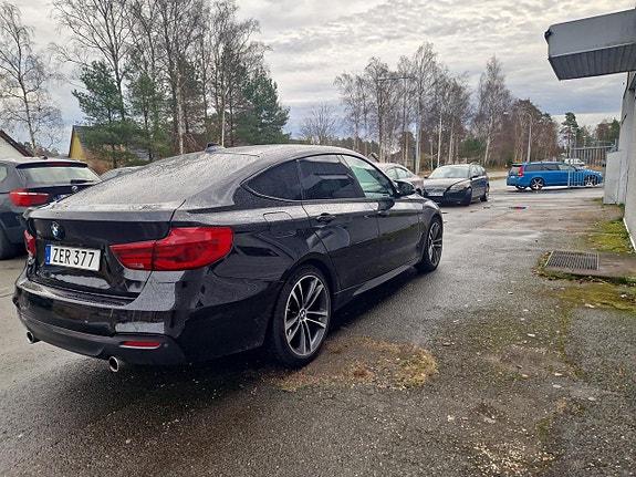 BMW 340i 9 of 27