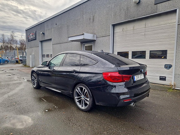BMW 340i 6 of 27