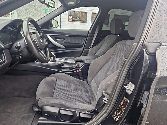 BMW 340i 13 of 27