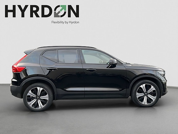Volvo XC40 7 of 18