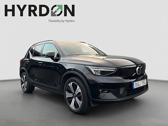 Volvo XC40 8 of 18