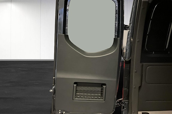 Mercedes-Benz Sprinter 319 17 of 18