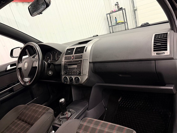 Volkswagen Polo 10 of 20