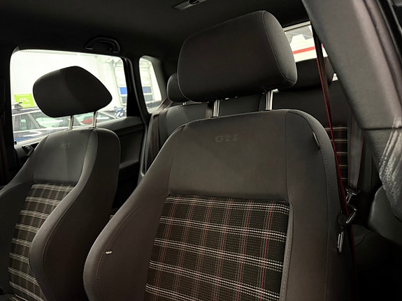 Volkswagen Polo 14 of 20