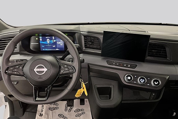 Nissan Interstar 7 of 14