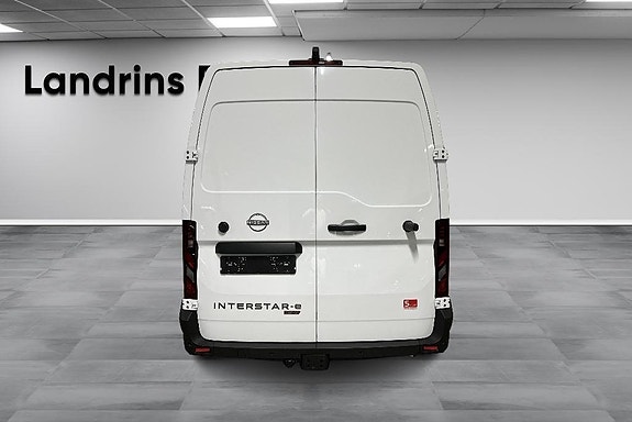 Nissan Interstar 5 of 5