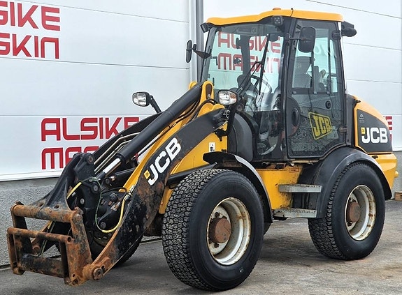 JCB 409 B med Drivex vikplog