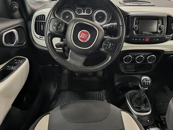 Fiat 500L 6 of 10