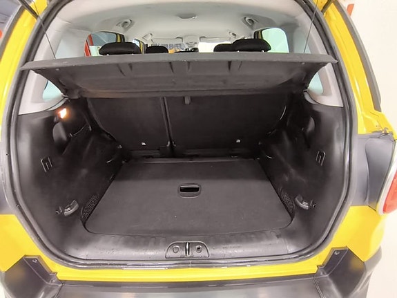 Fiat 500L 8 of 10