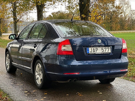 Skoda Octavia 3 of 5