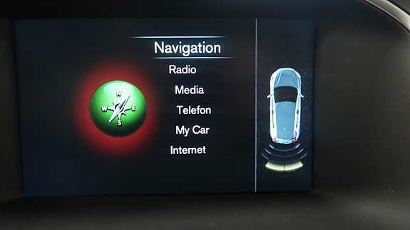 Volvo V40 16 of 18