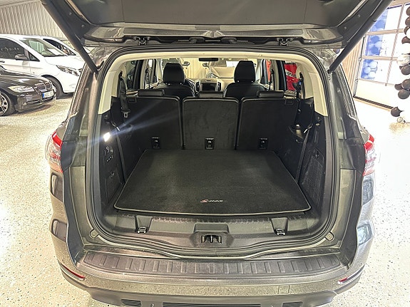 Ford S-MAX 5 of 5