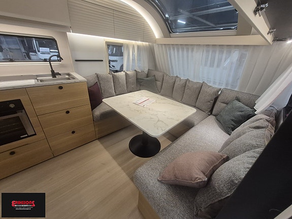 Adria ADORA 663 UT 2 of 12