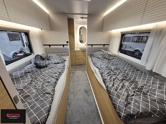 Adria ADORA 663 UT 5 of 12