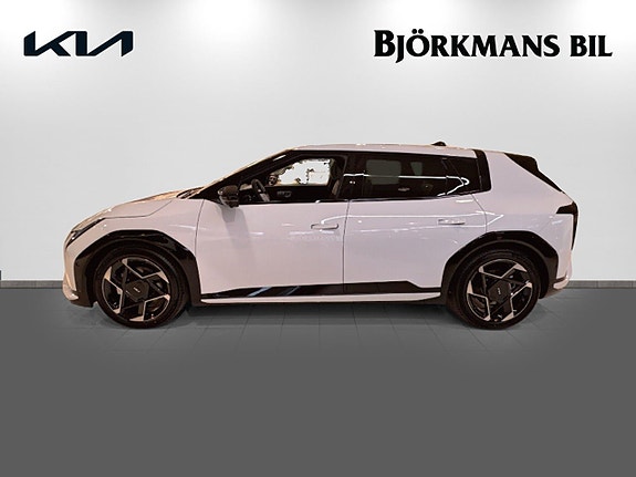 Kia EV4 4 of 27