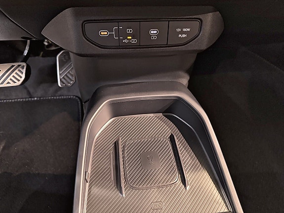 Kia EV4 16 of 27
