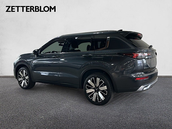 Mitsubishi Outlander 3 of 23